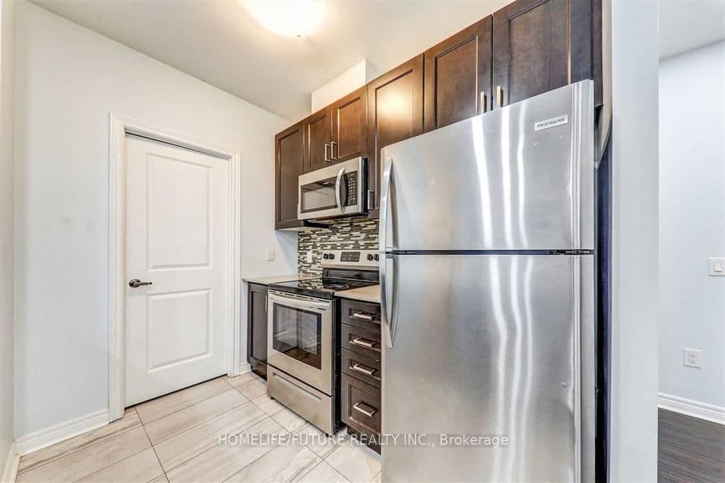 7325 Markham Road, Unit 207 thumbnail 11
