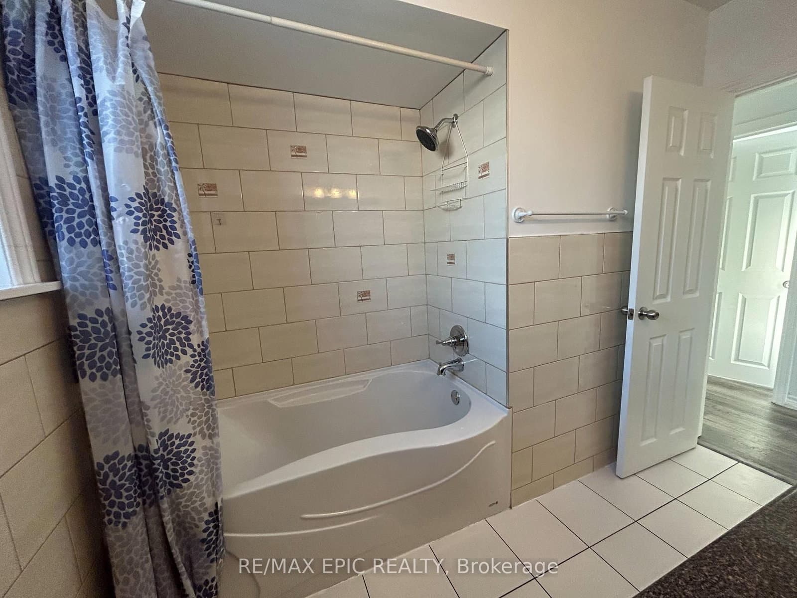 25 Gentry Crescent, Unit Main thumbnail 11