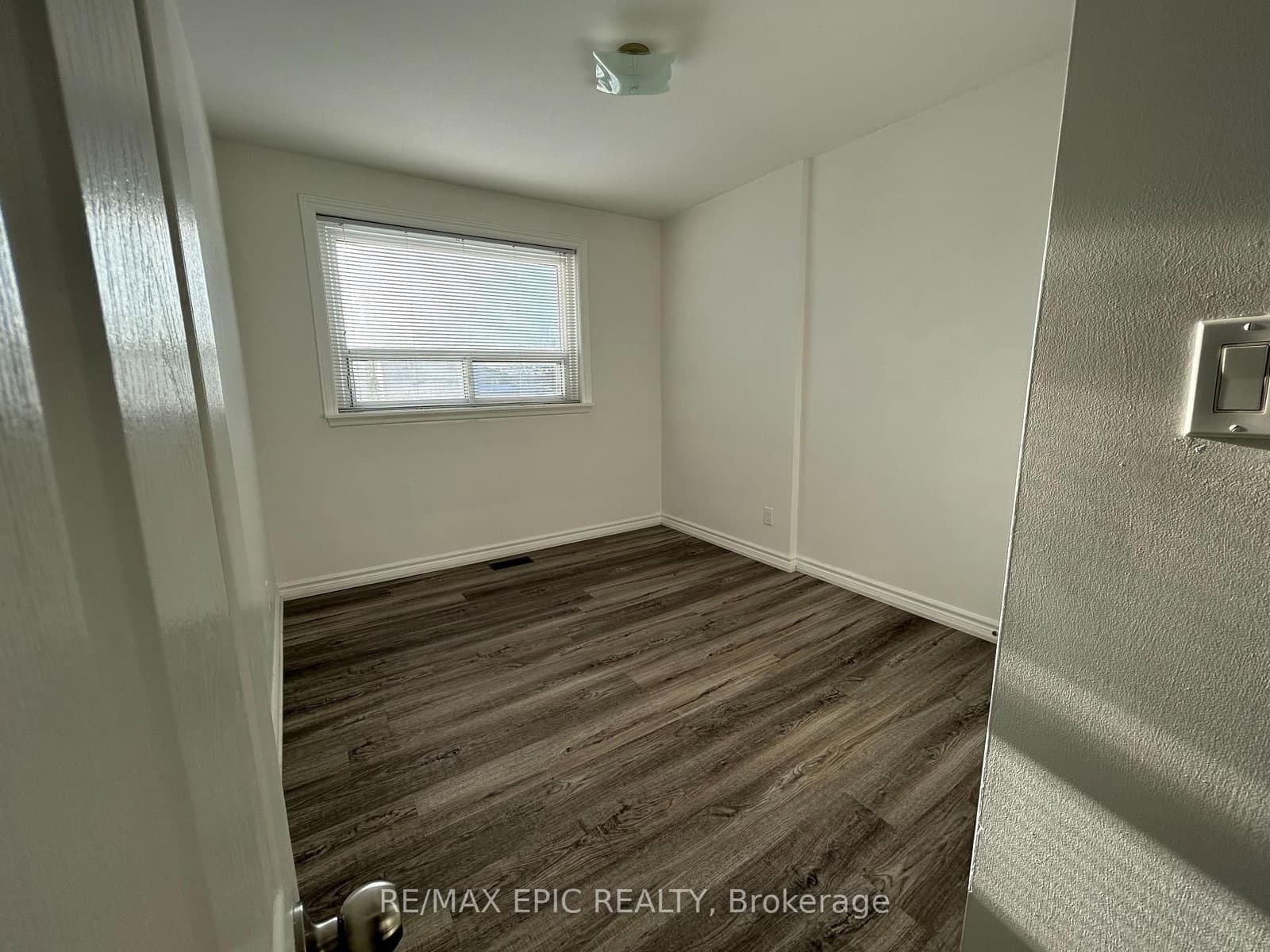 25 Gentry Crescent, Unit Main thumbnail 8