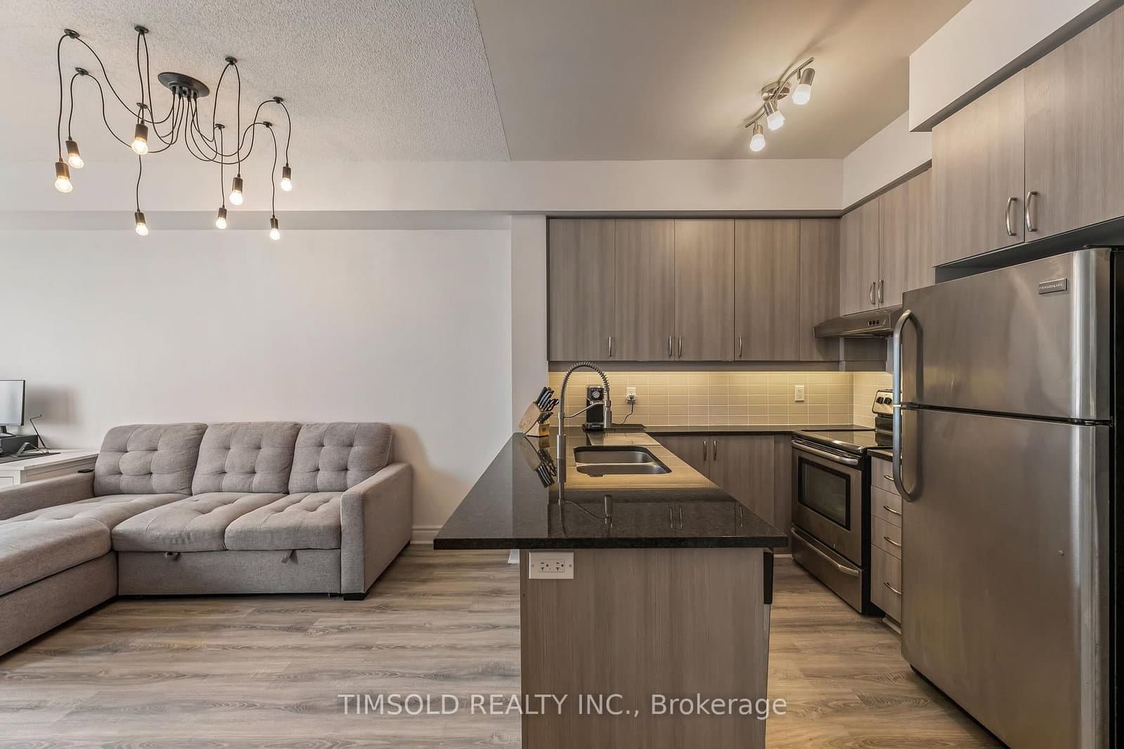 8130 Birchmount Road, Unit 411 thumbnail 13
