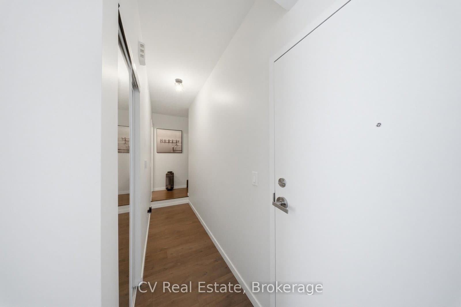 500 Alex Gardner Circle, Unit 104 thumbnail 18