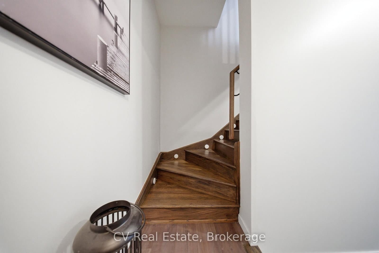 500 Alex Gardner Circle, Unit 104 thumbnail 21