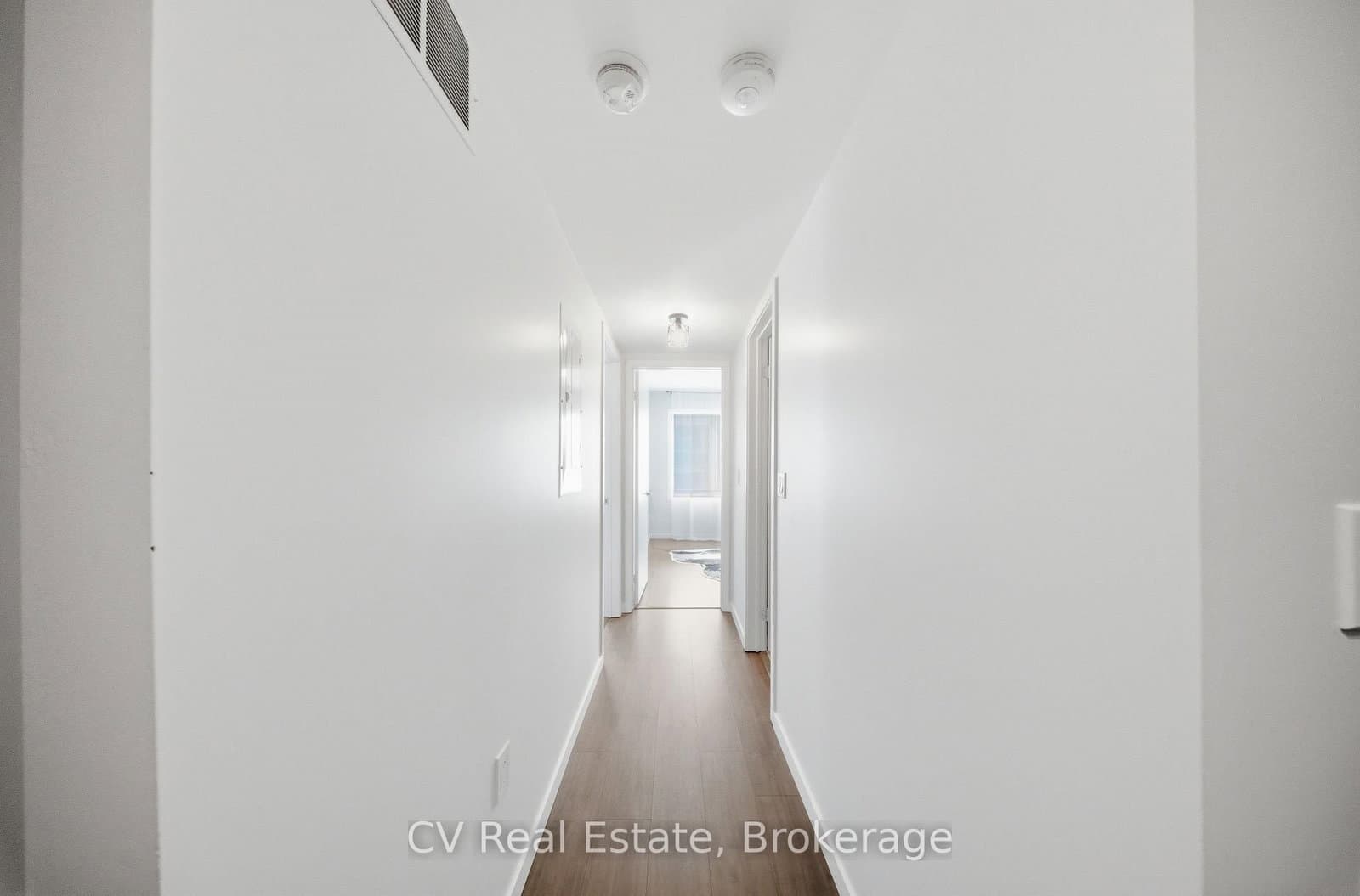 500 Alex Gardner Circle, Unit 104 thumbnail 24