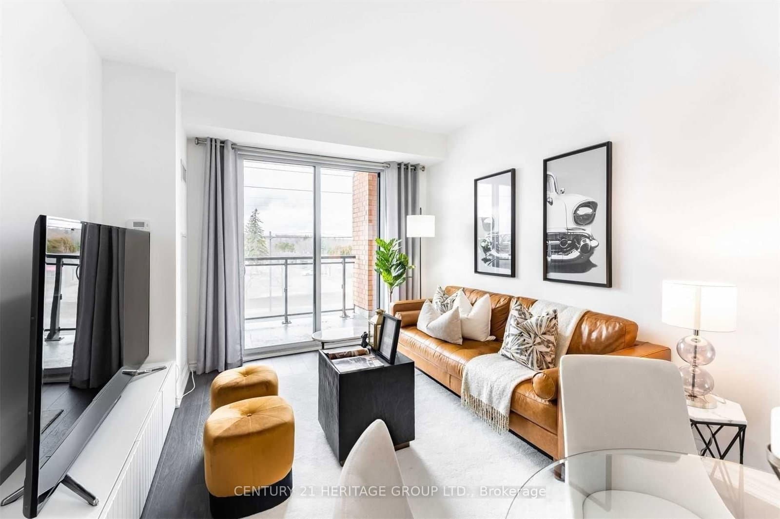 11611 Yonge Street, Unit 319 thumbnail 4