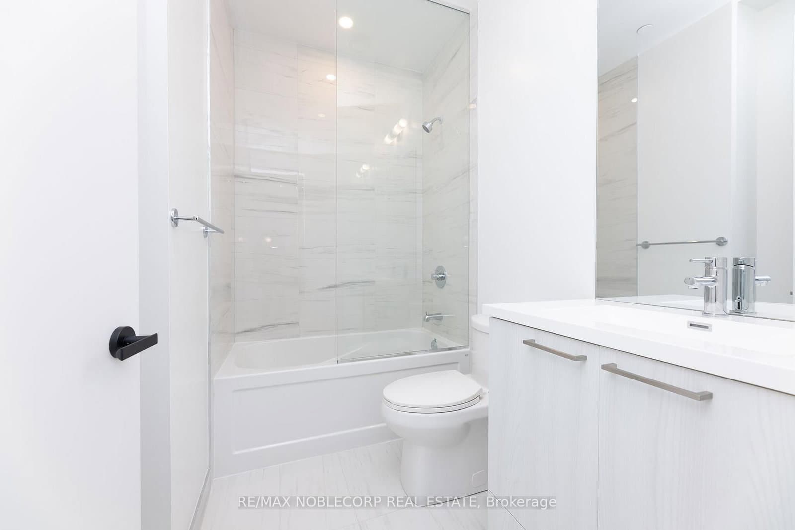 195 Commerce Street, Unit 5317 thumbnail 14