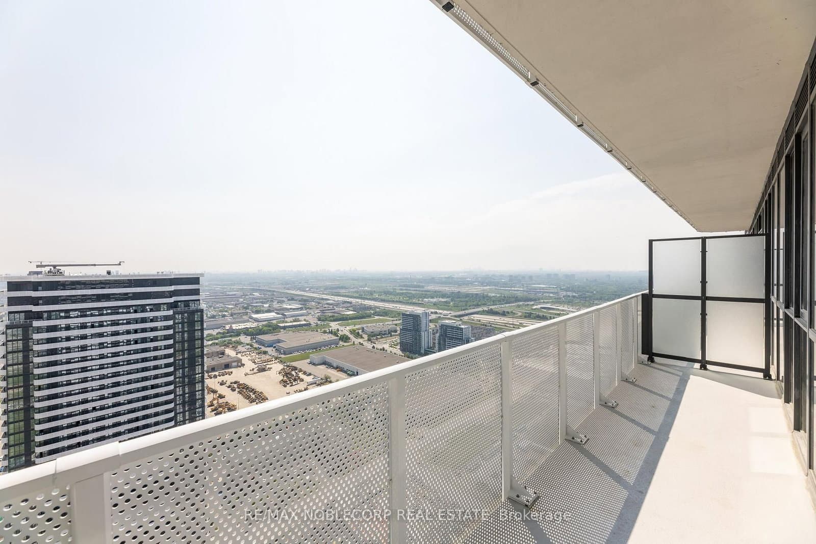 195 Commerce Street, Unit 5317 thumbnail 27