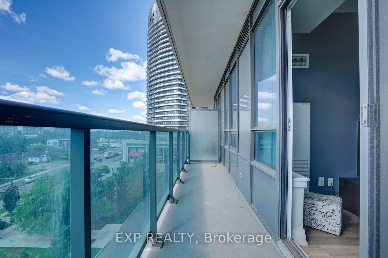 7167 Yonge Street, Unit 619 thumbnail 12