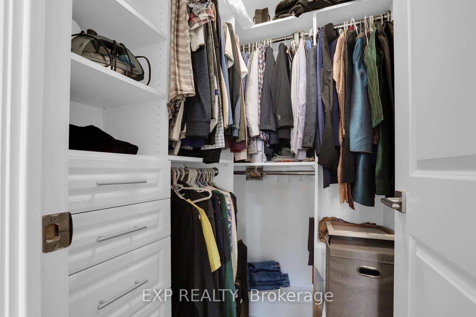 7167 Yonge Street, Unit 619 thumbnail 16