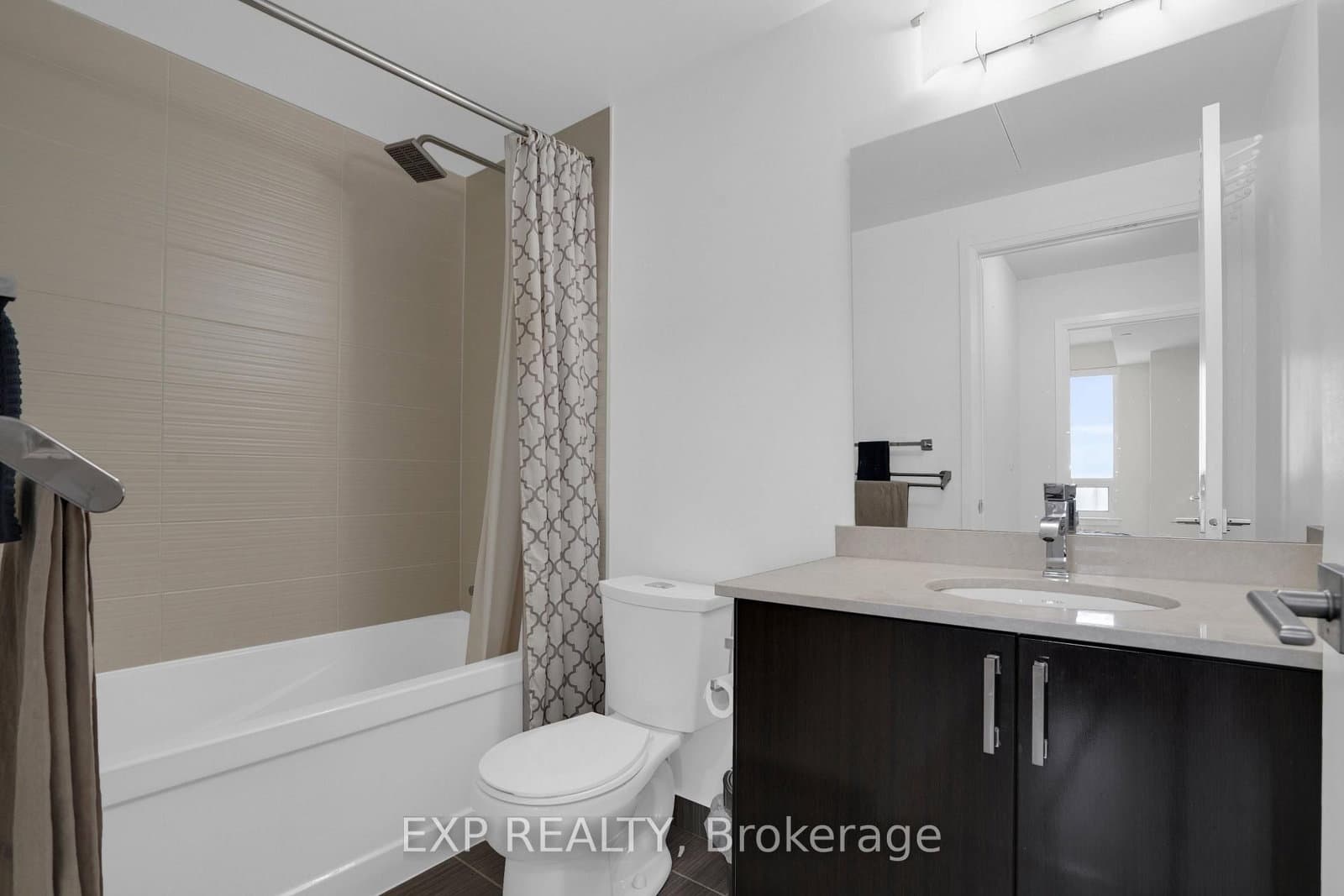 7167 Yonge Street, Unit 619 thumbnail 17