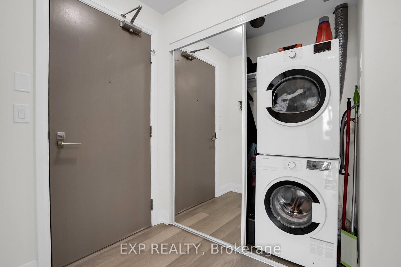 7167 Yonge Street, Unit 619 thumbnail 20