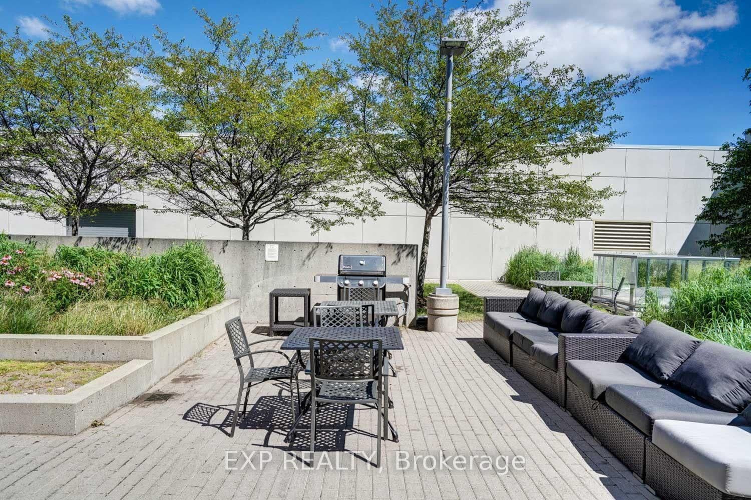 7167 Yonge Street, Unit 619 thumbnail 30