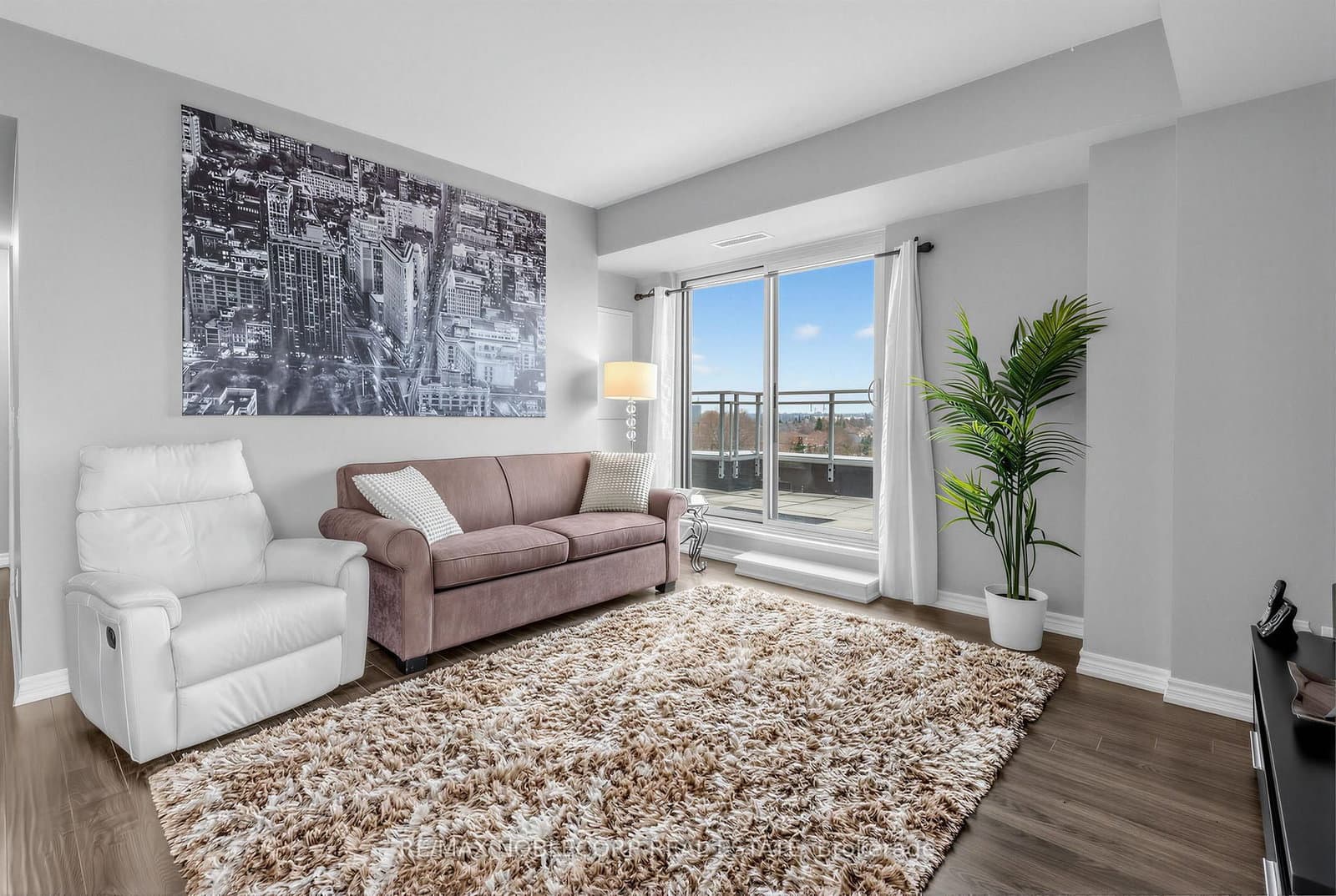 7730 Kipling Avenue, Unit 610 thumbnail 9