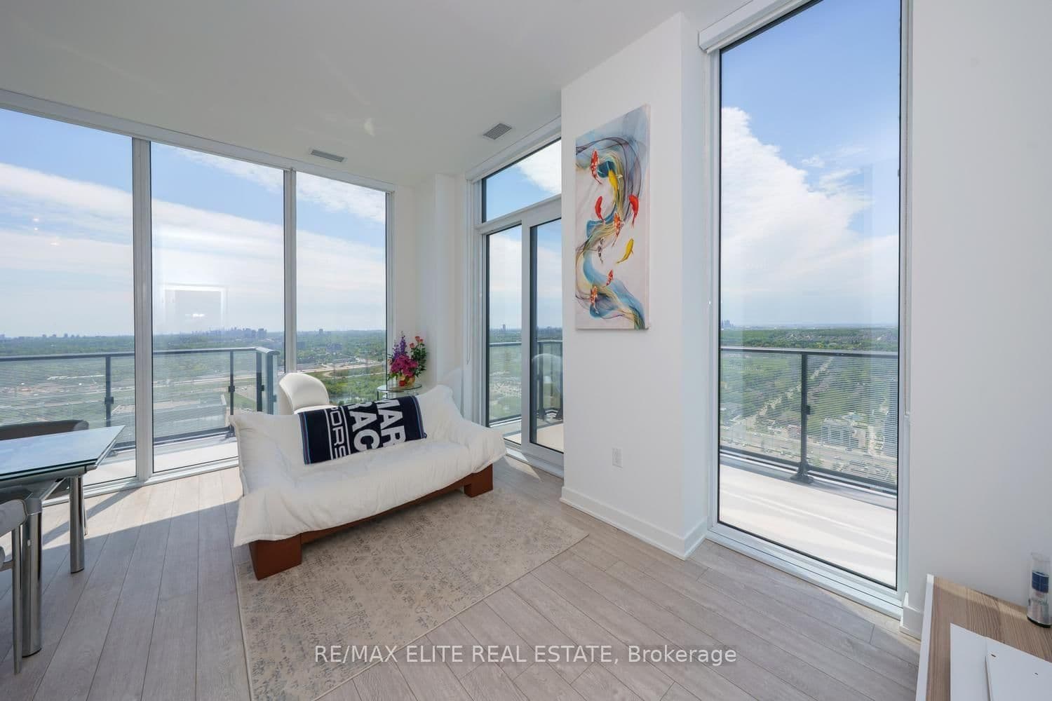 105 Oneida Crescent, Unit PH 10 thumbnail 4