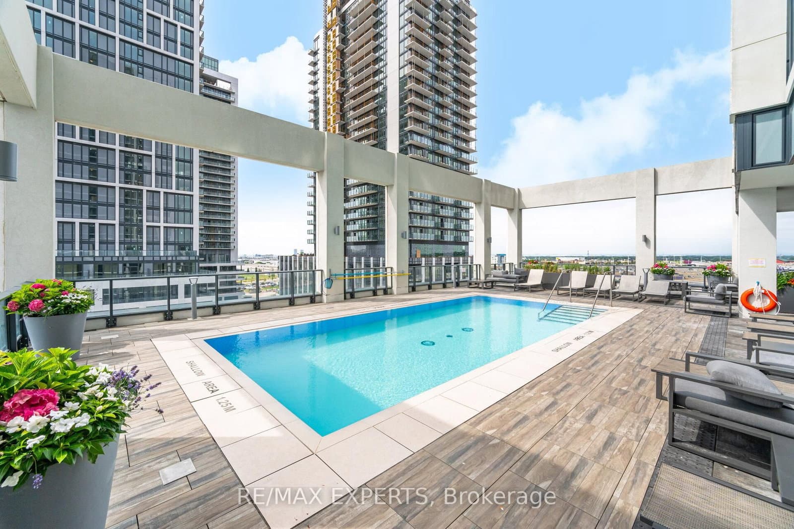 9000 Jane Street, Unit 221 thumbnail 21
