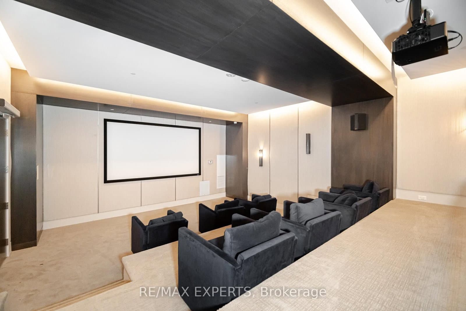 9000 Jane Street, Unit 221 thumbnail 31