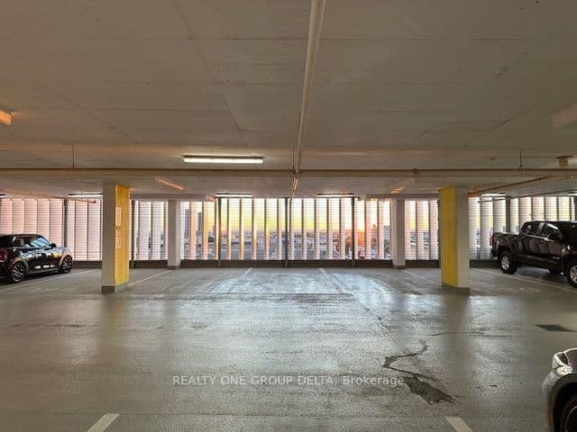 898 Portage Parkway, Unit 4002 thumbnail 37