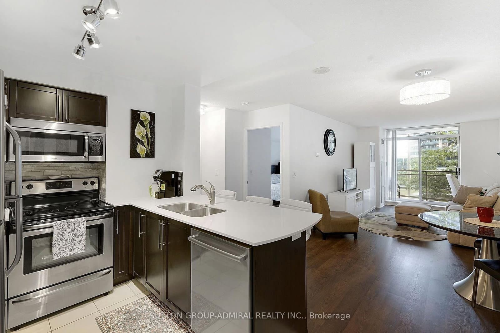 73 King William Crescent, Unit 307 thumbnail 10