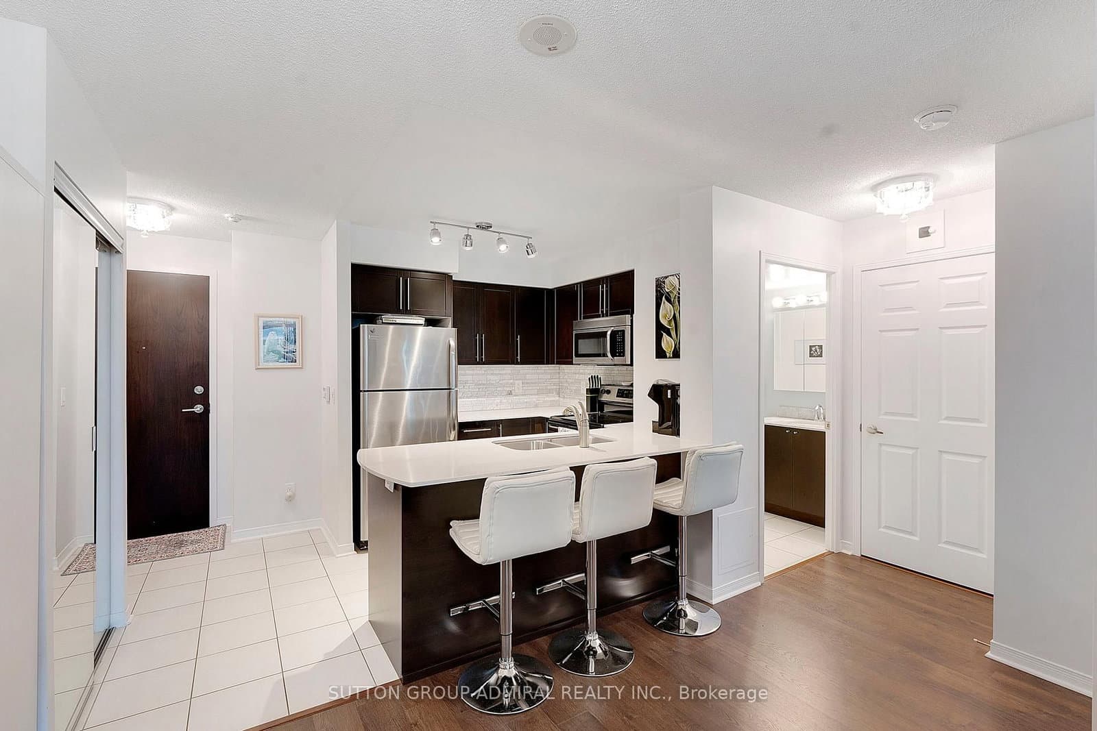 73 King William Crescent, Unit 307 thumbnail 11