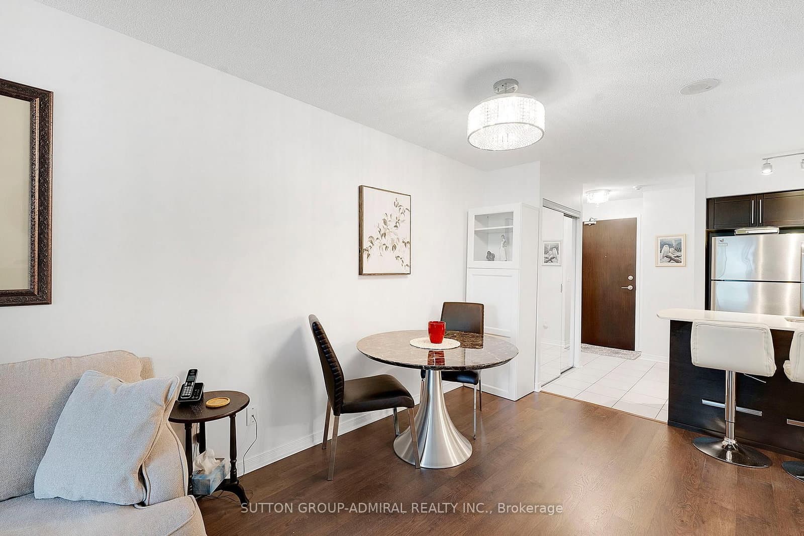 73 King William Crescent, Unit 307 thumbnail 15