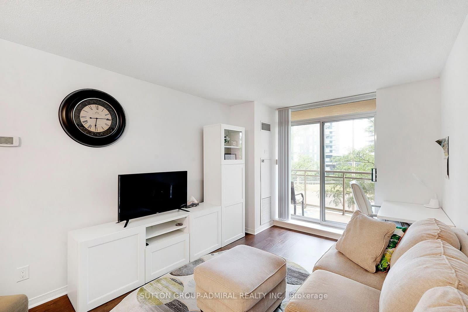 73 King William Crescent, Unit 307 thumbnail 16