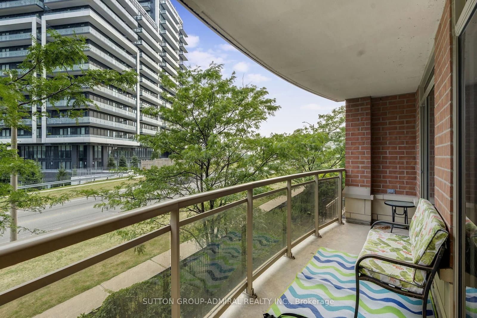 73 King William Crescent, Unit 307 thumbnail 22