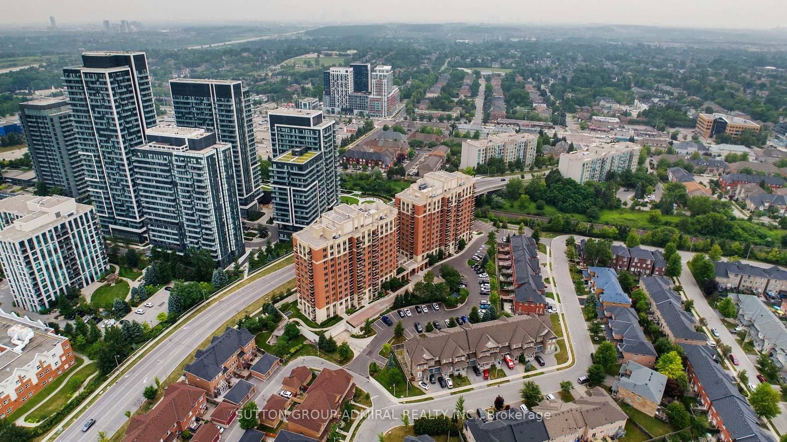 73 King William Crescent, Unit 307 thumbnail 3