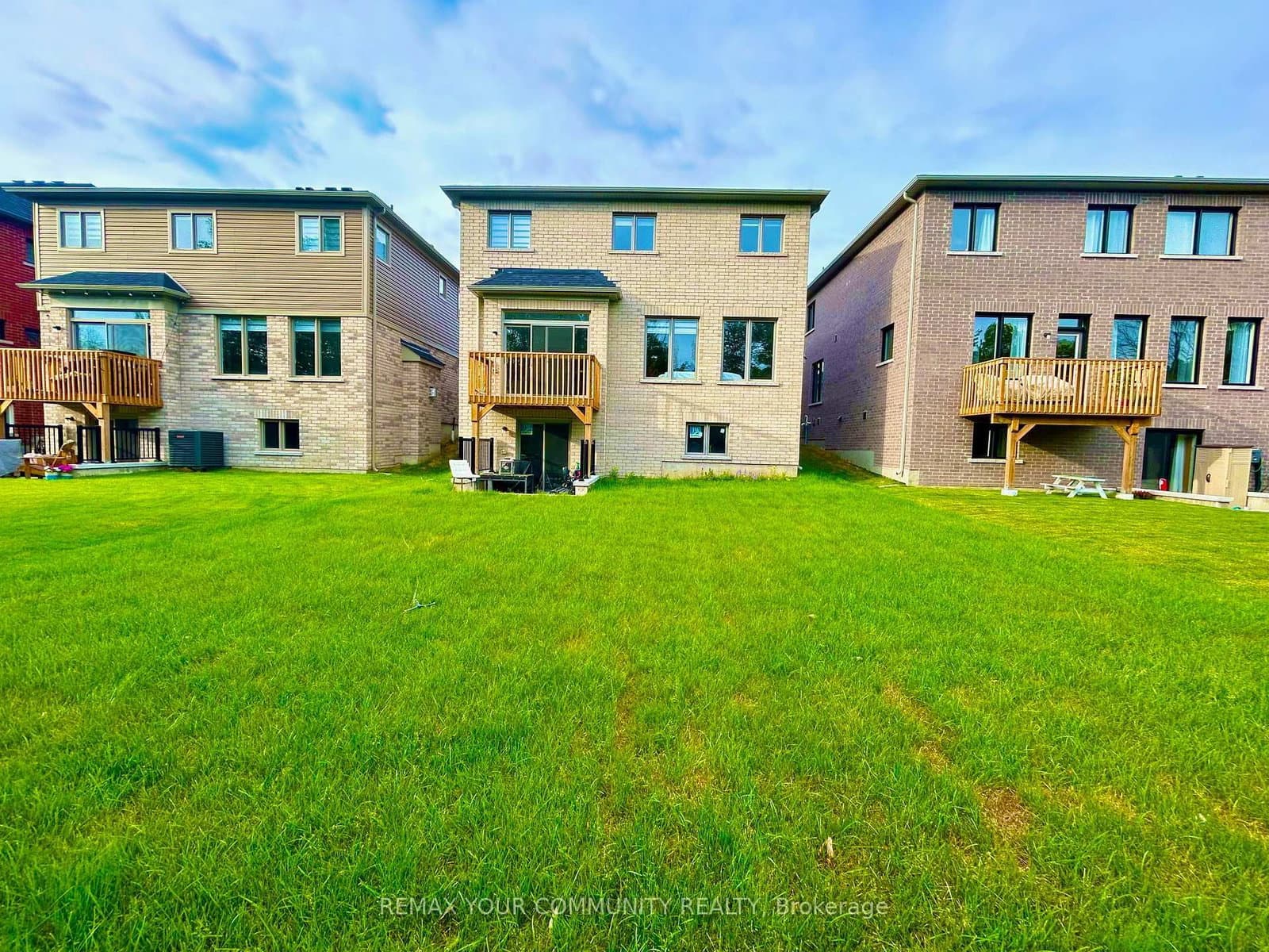 24 Baycroft Boulevard thumbnail 6