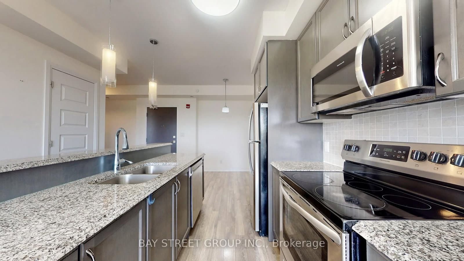 2 Adam Sellers Street, Unit 512 thumbnail 3