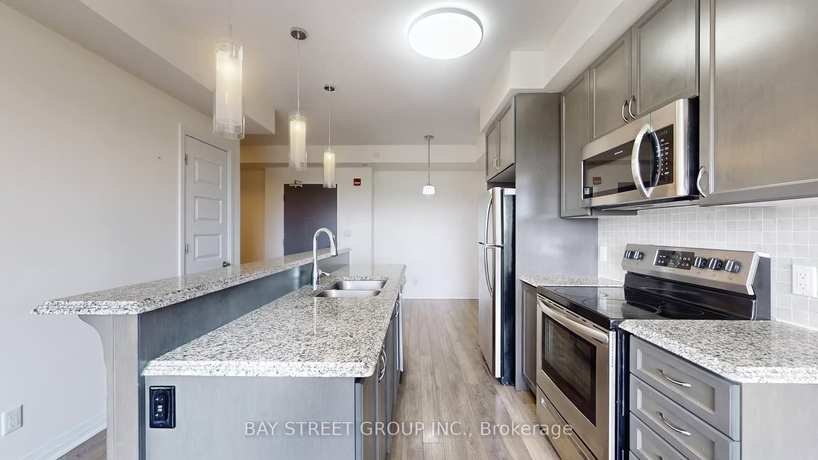 2 Adam Sellers Street, Unit 512 thumbnail 6