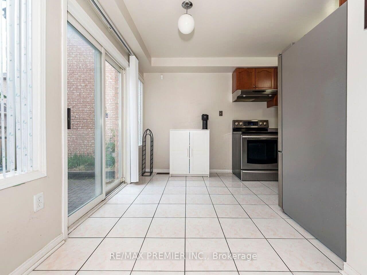 32 Stonebriar Drive thumbnail 13