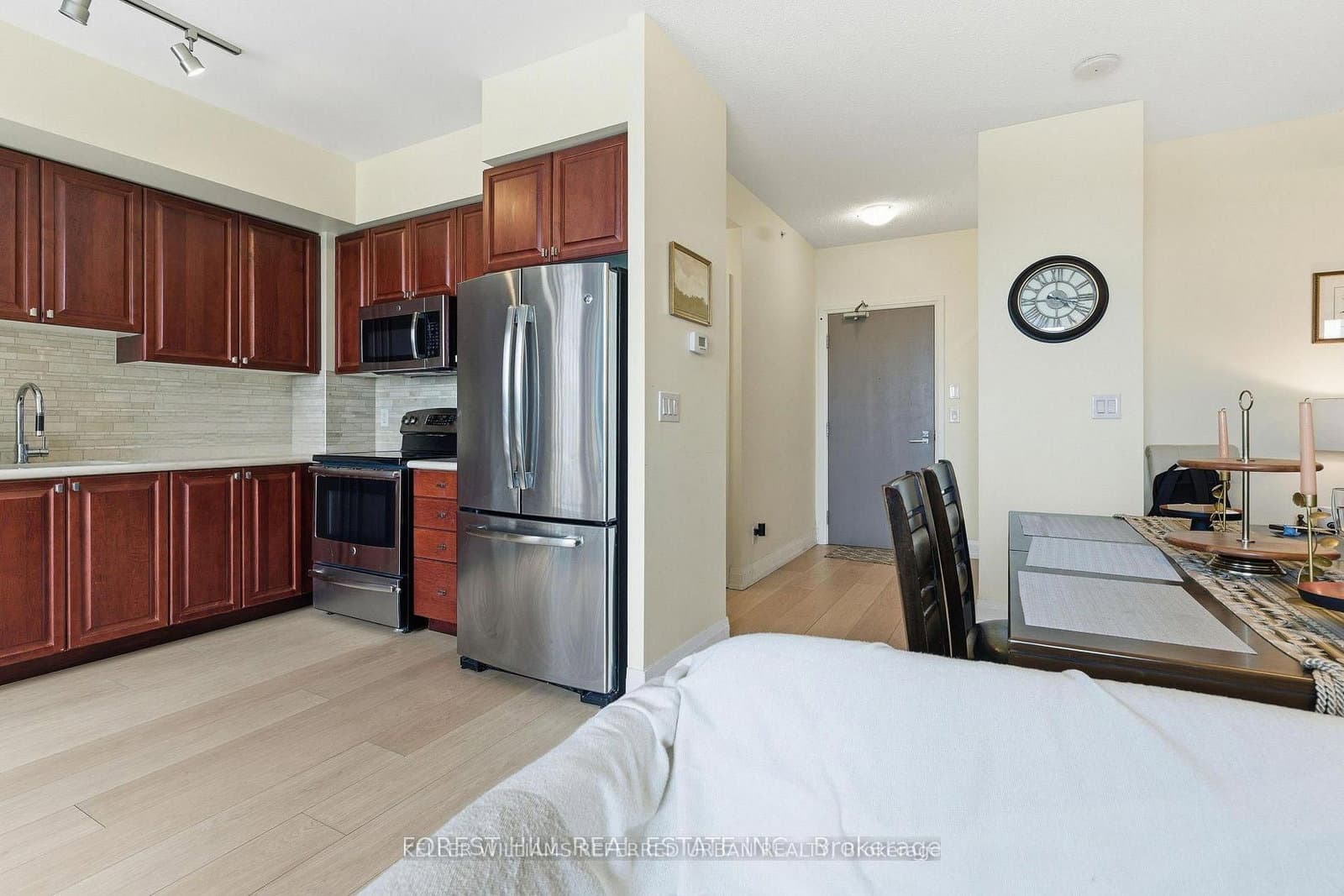 7165 Yonge Street, Unit 2509 thumbnail 10