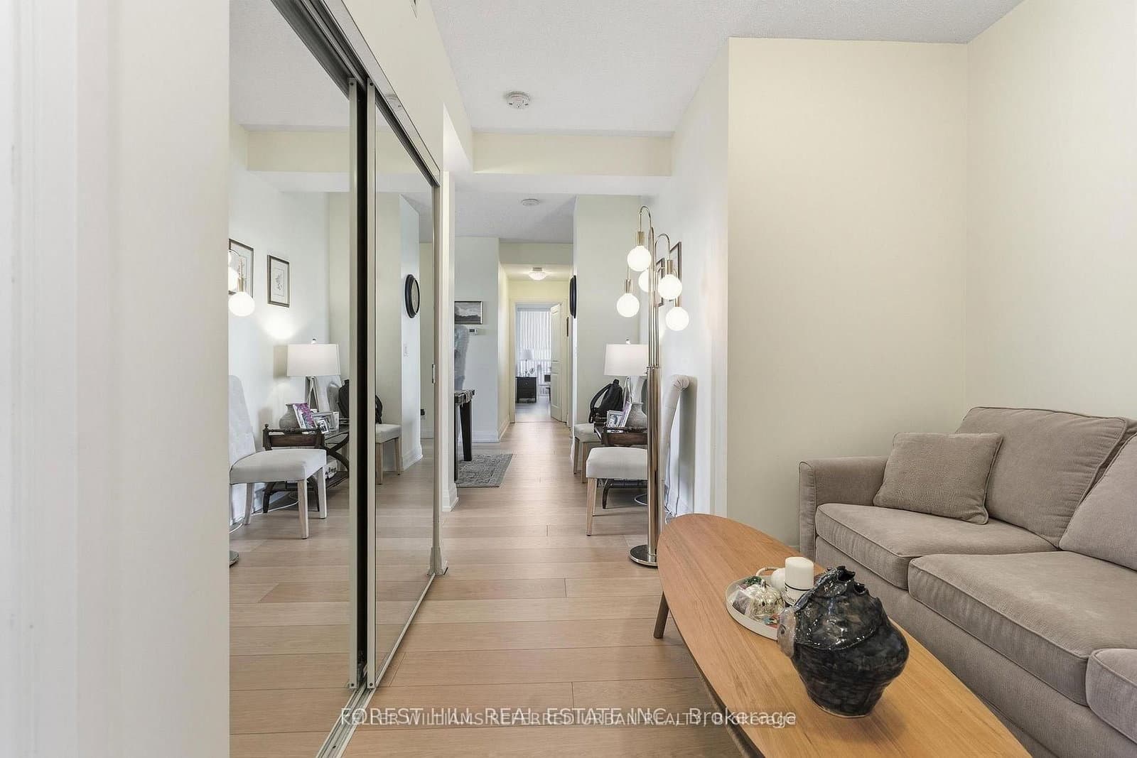 7165 Yonge Street, Unit 2509 thumbnail 9