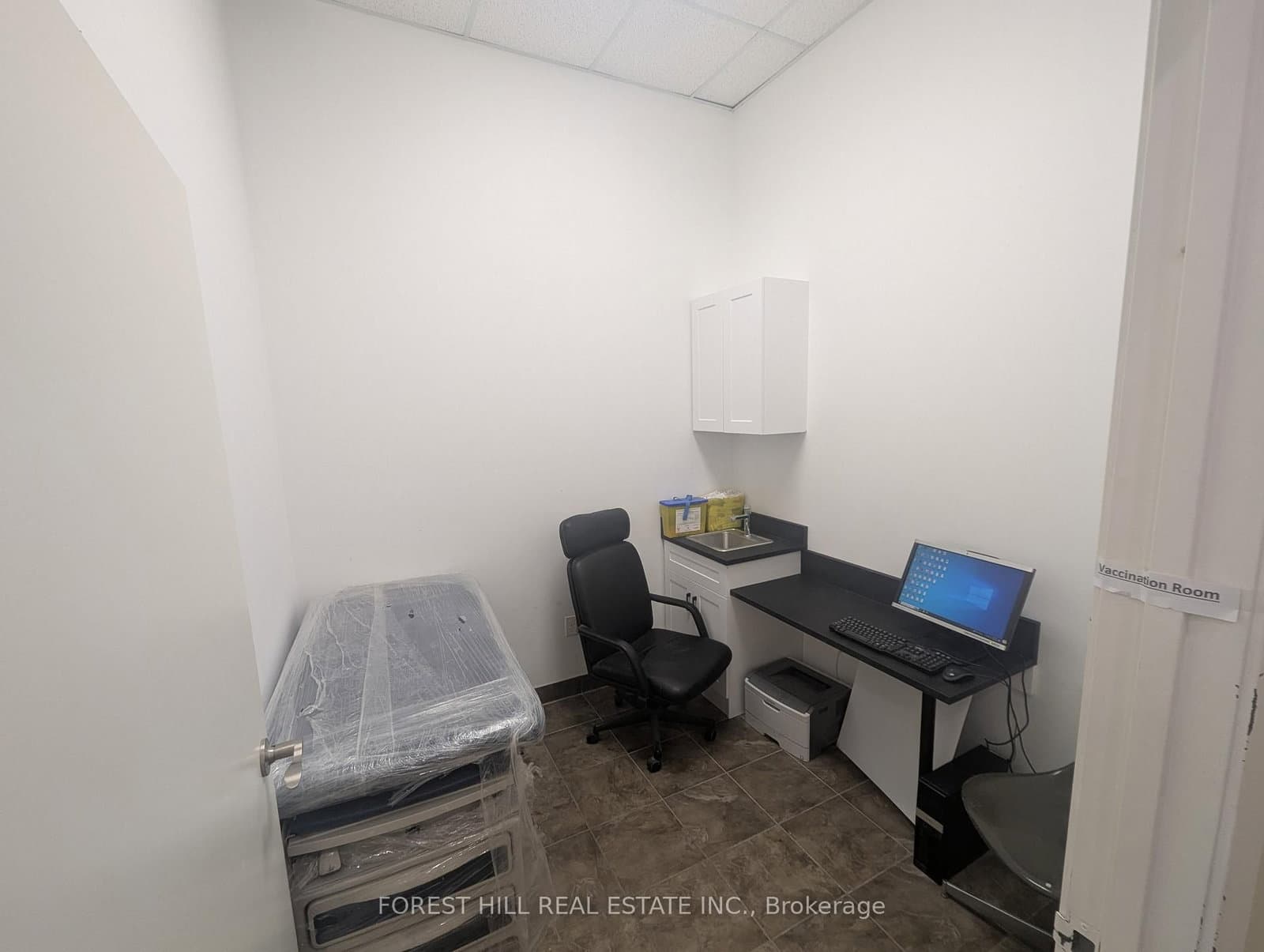9100 Jane Street, Unit 16 thumbnail 8