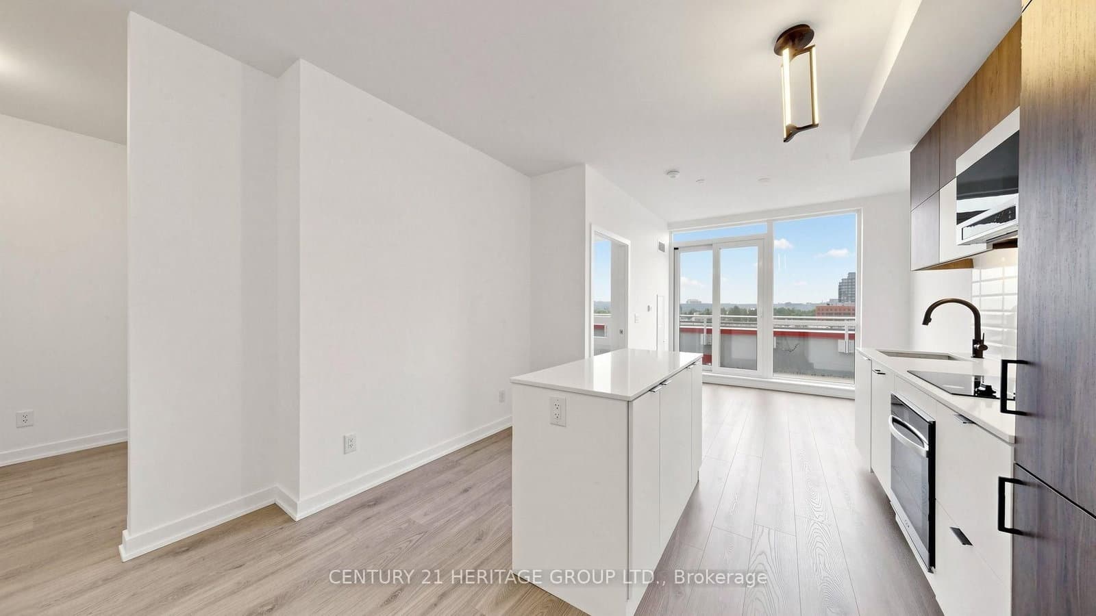 8888 Yonge Street, Unit 718 thumbnail 17