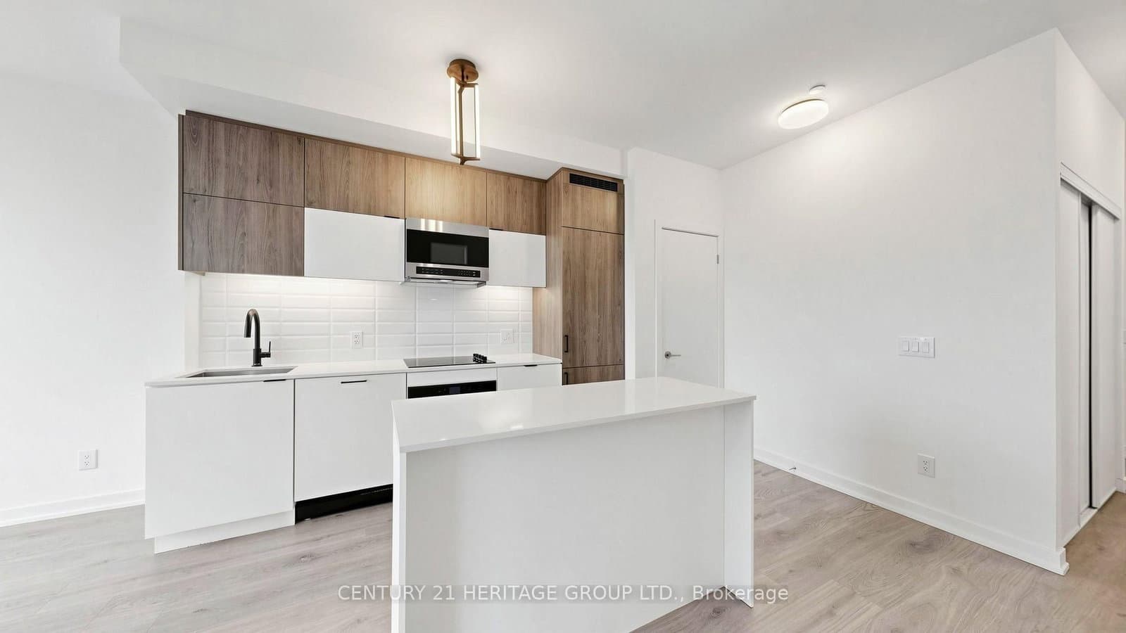 8888 Yonge Street, Unit 718 thumbnail 19