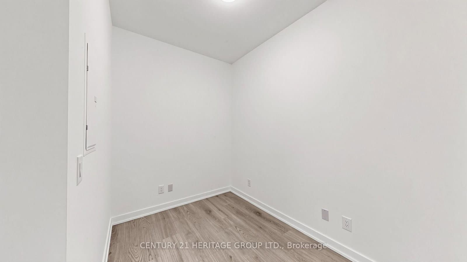 8888 Yonge Street, Unit 718 thumbnail 21