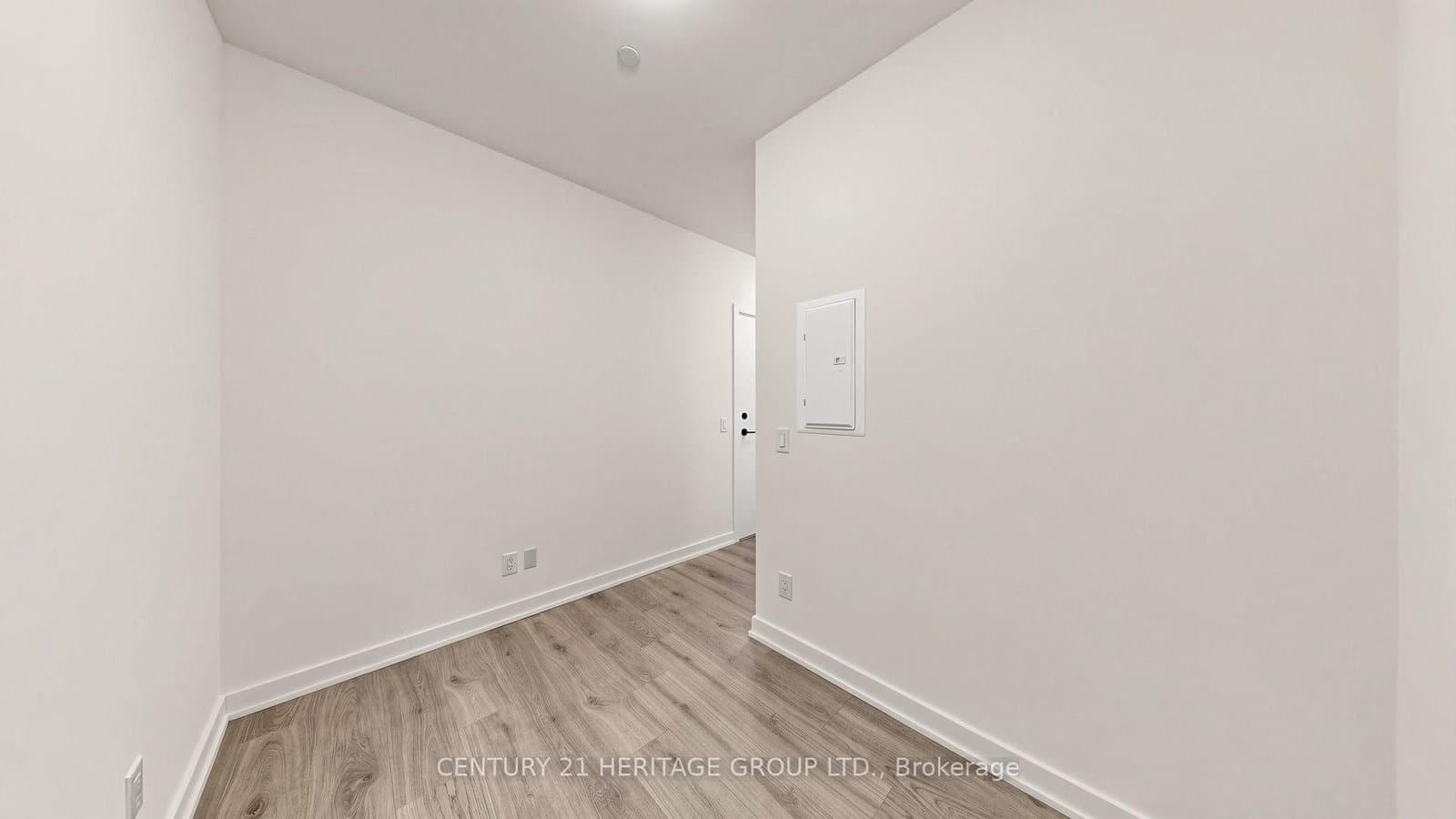 8888 Yonge Street, Unit 718 thumbnail 23