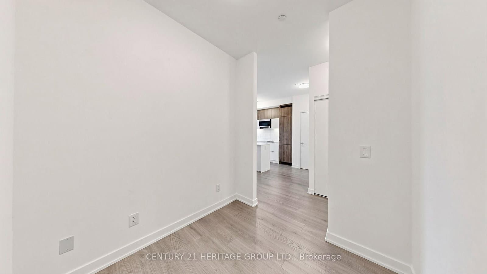 8888 Yonge Street, Unit 718 thumbnail 25
