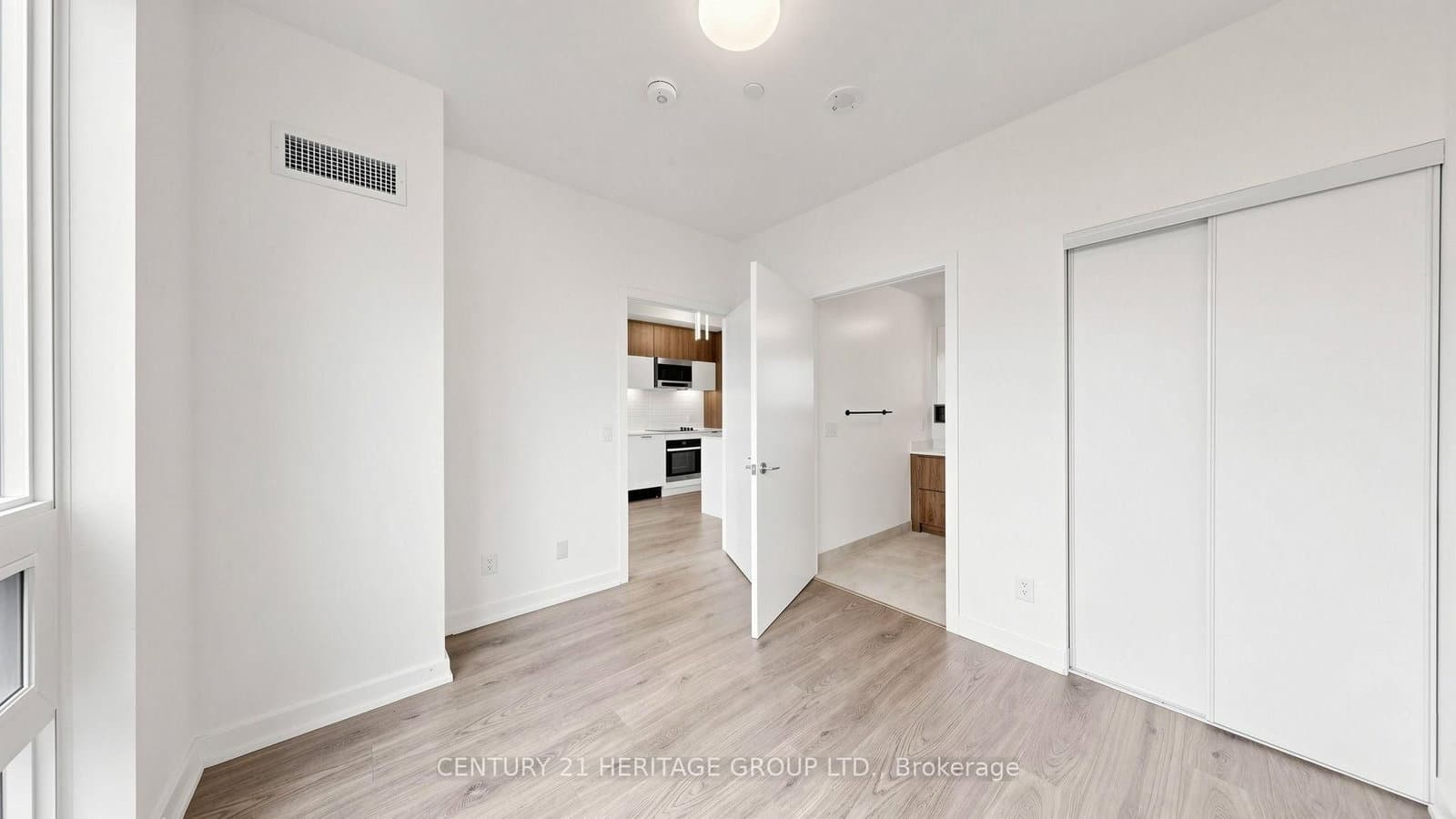 8888 Yonge Street, Unit 718 thumbnail 28