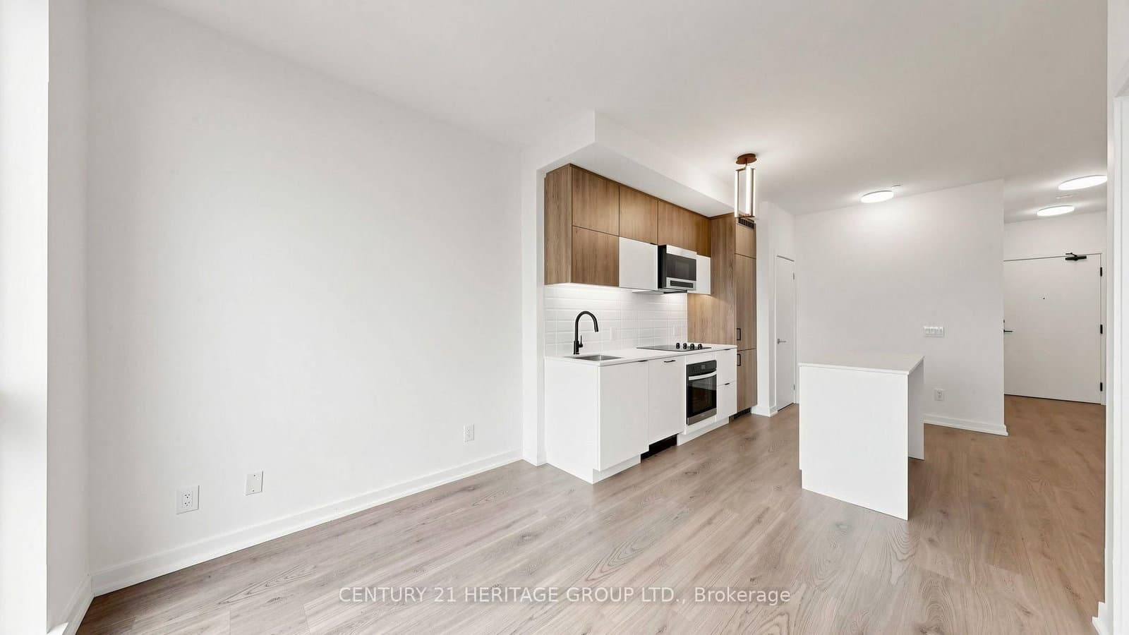 8888 Yonge Street, Unit 718 thumbnail 13