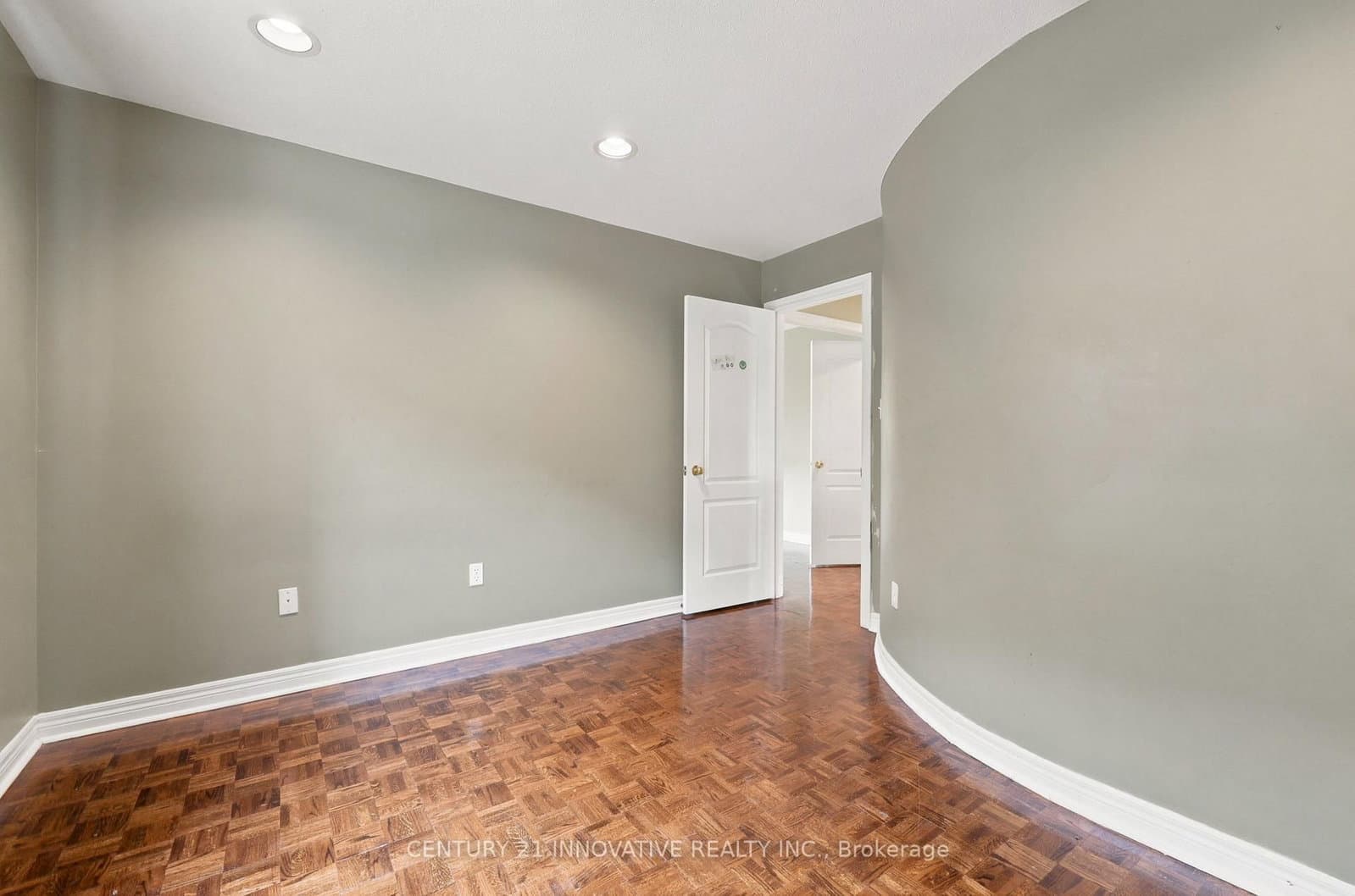 57 Avenida Street NE thumbnail 25