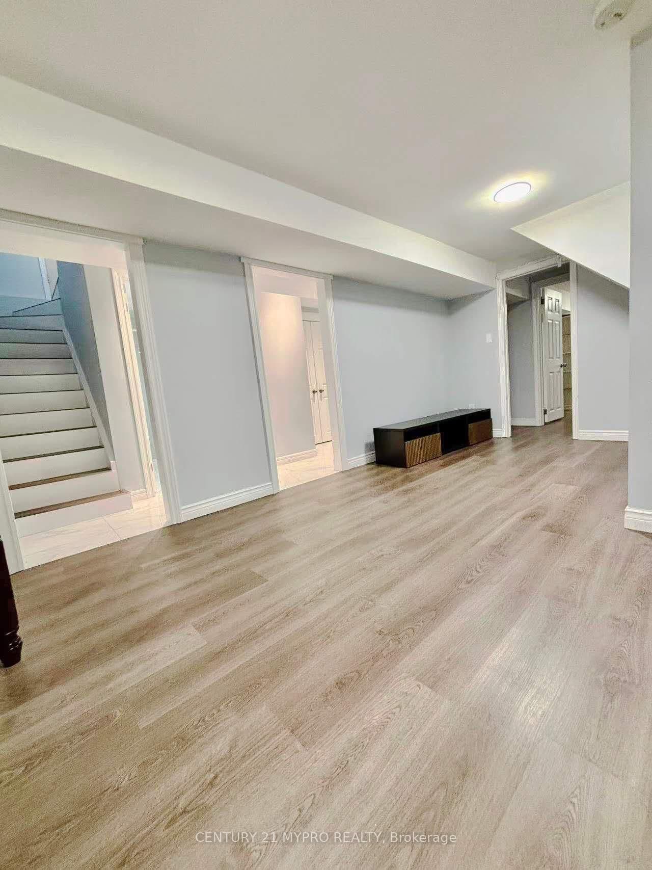 56 Longwater Chase, Unit Basement thumbnail 4