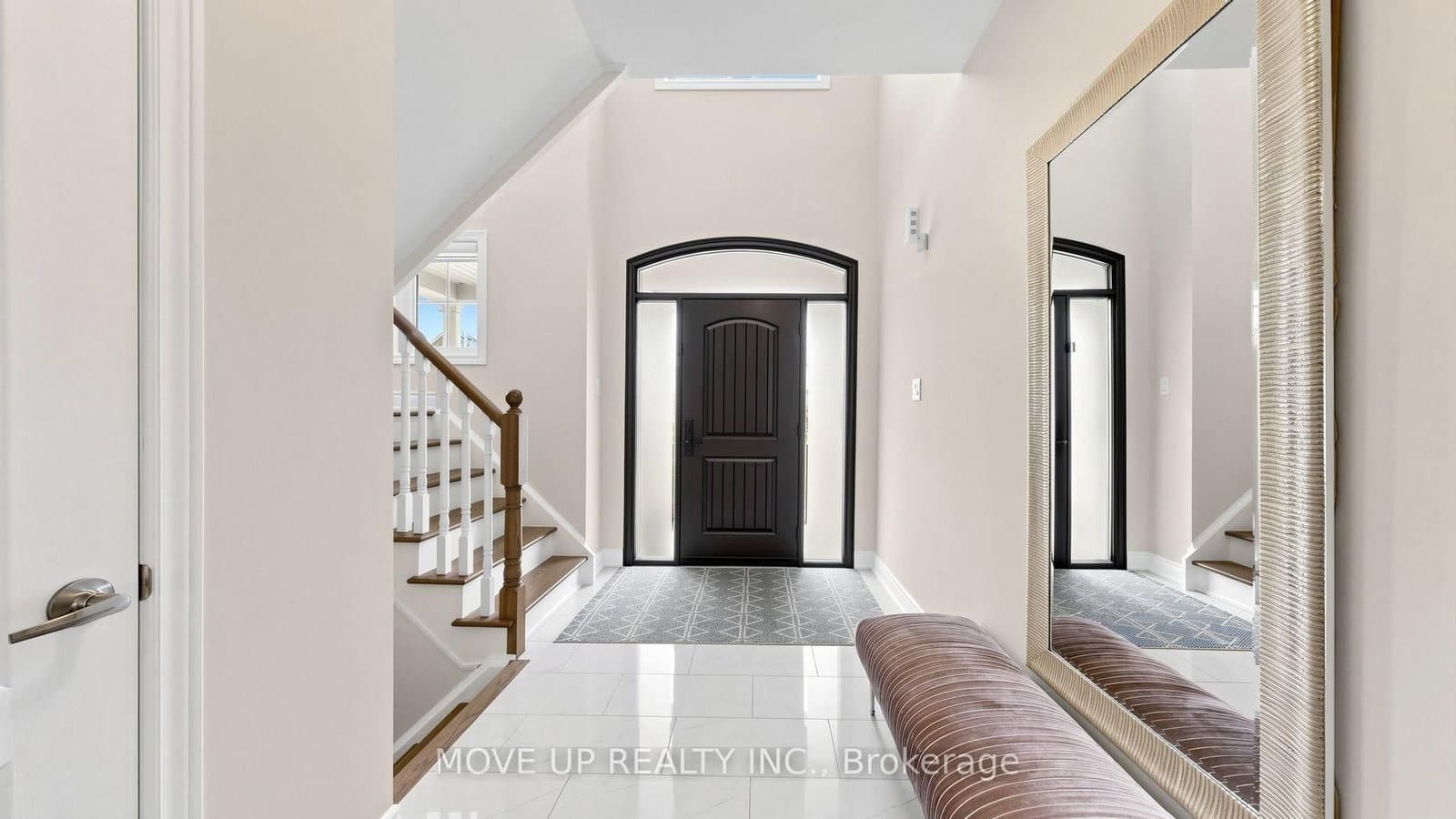 35 Lauderdale Drive thumbnail 5