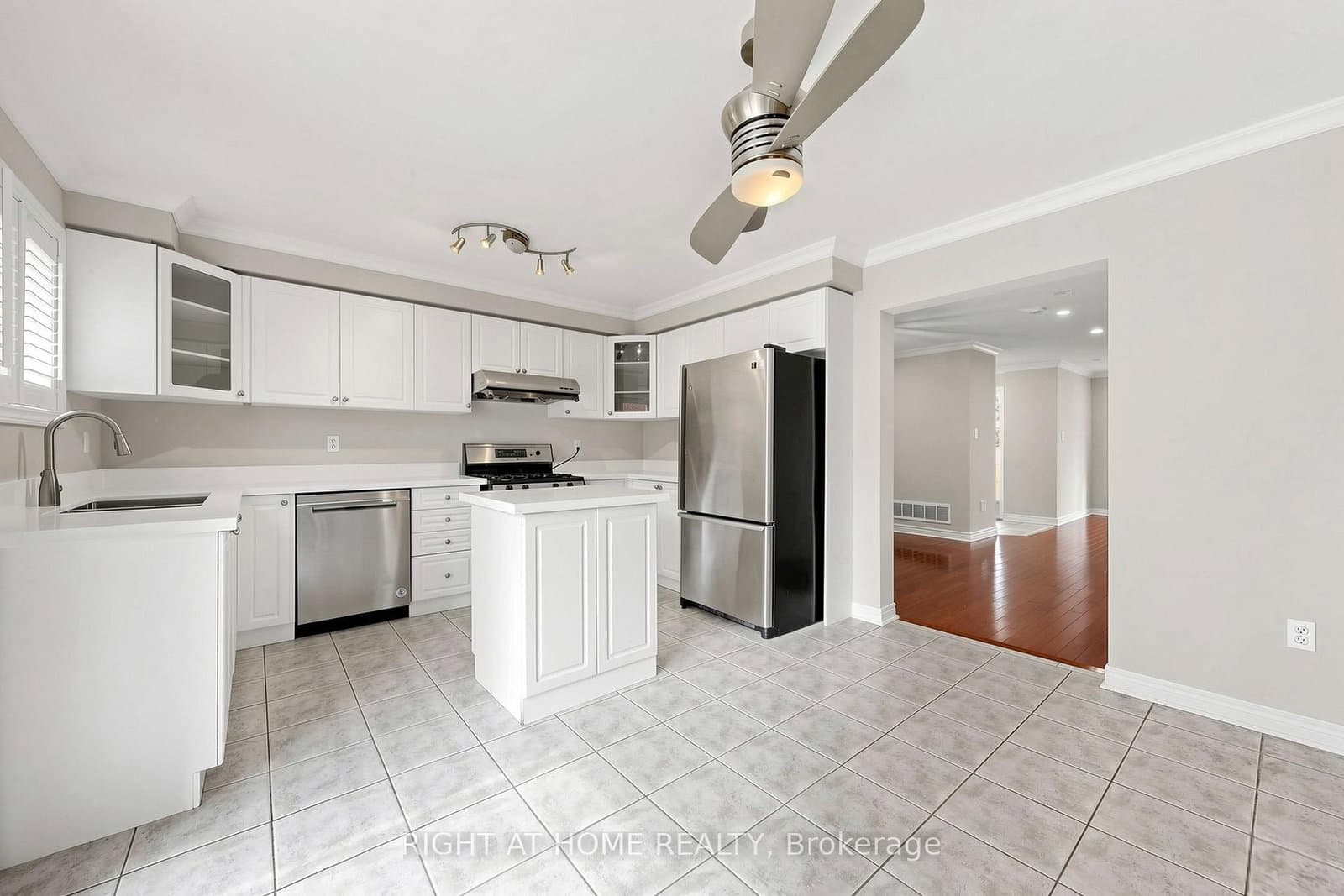 204 Everett Street thumbnail 17