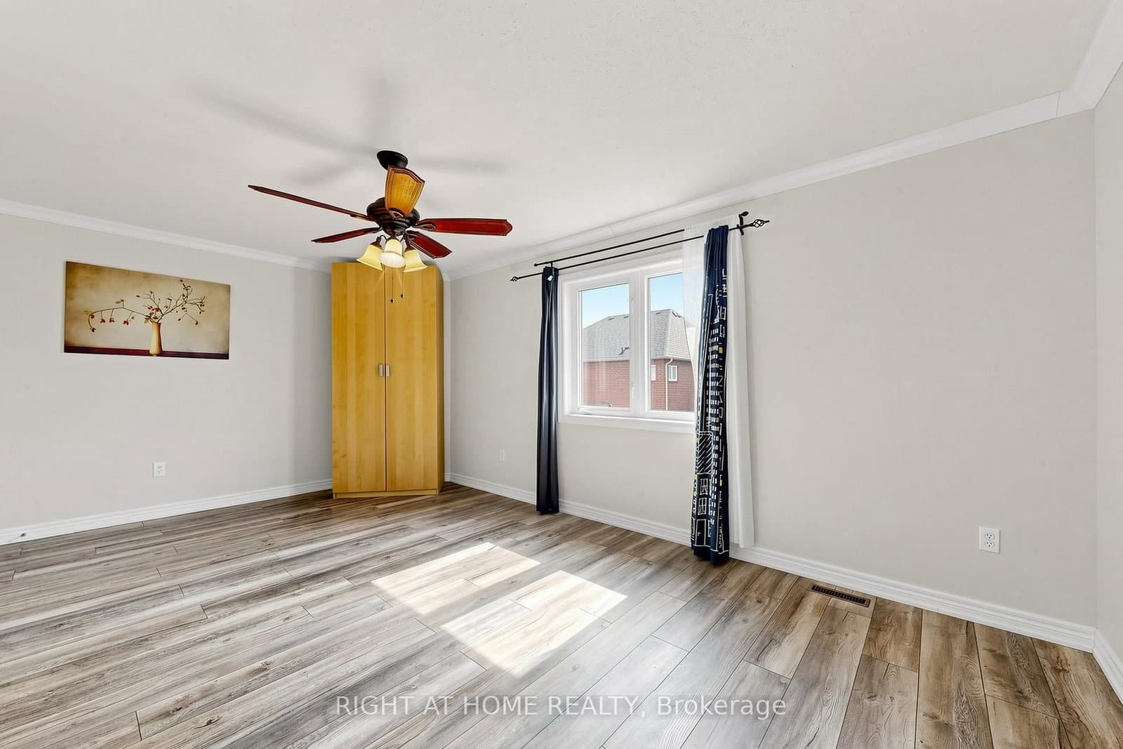 204 Everett Street thumbnail 25
