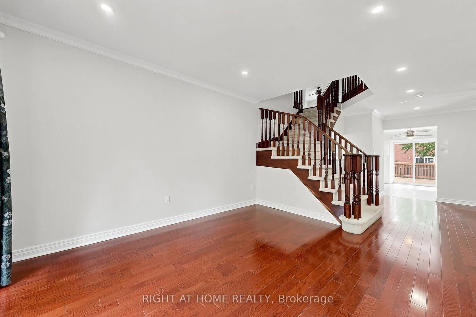 204 Everett Street thumbnail 7
