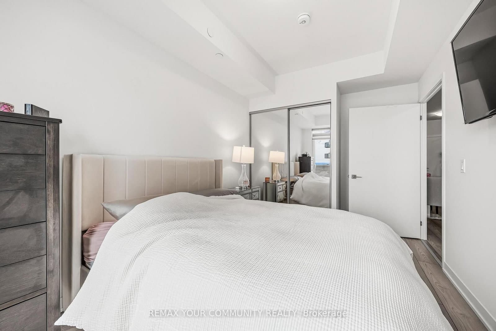 474 Caldari Road, Unit 2302 thumbnail 34
