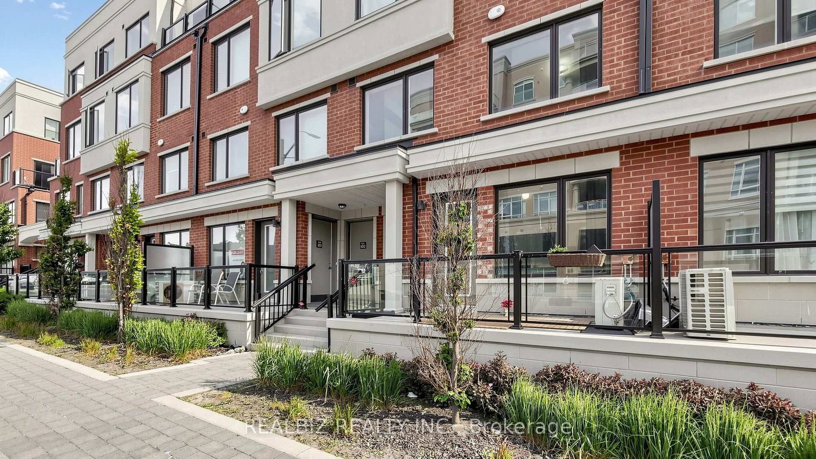500 Alex Gardner Circle, Unit 99 thumbnail 2