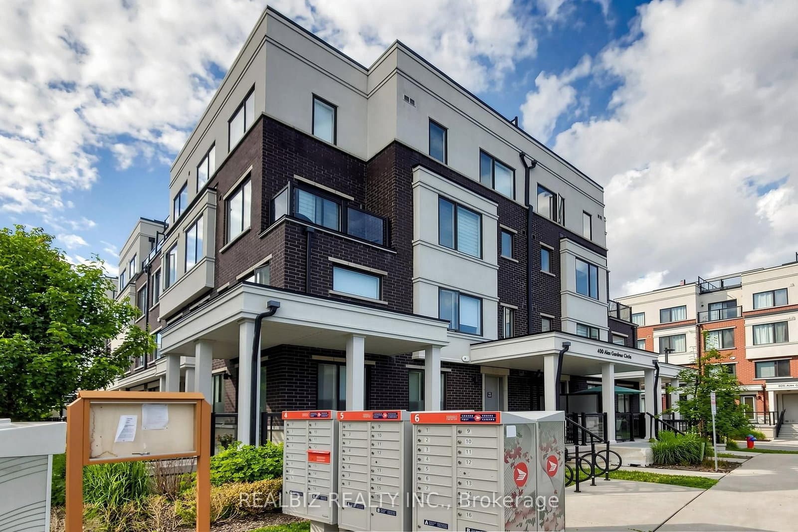 500 Alex Gardner Circle, Unit 99 thumbnail 29