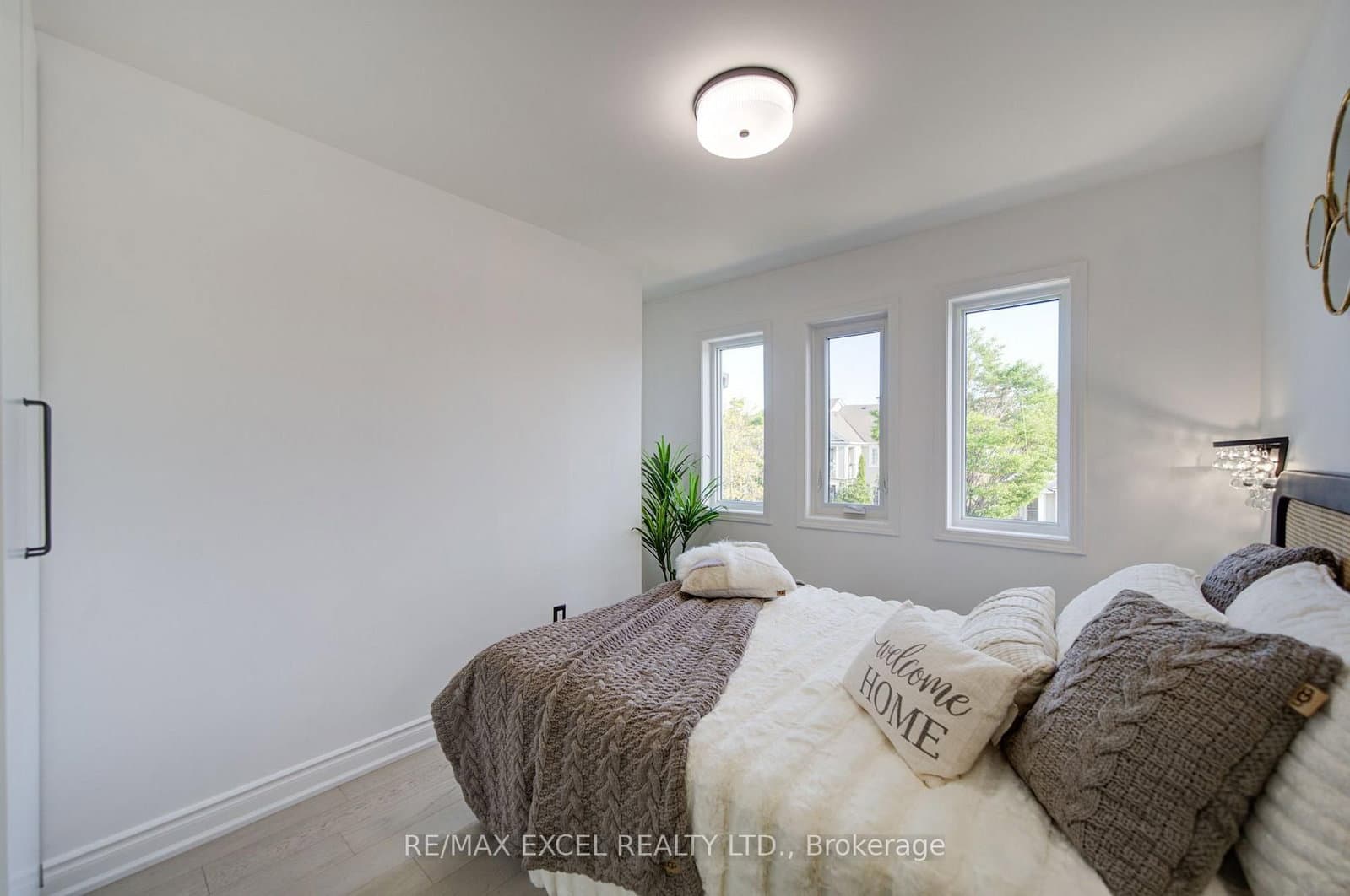 454 Bur Oak Avenue thumbnail 30